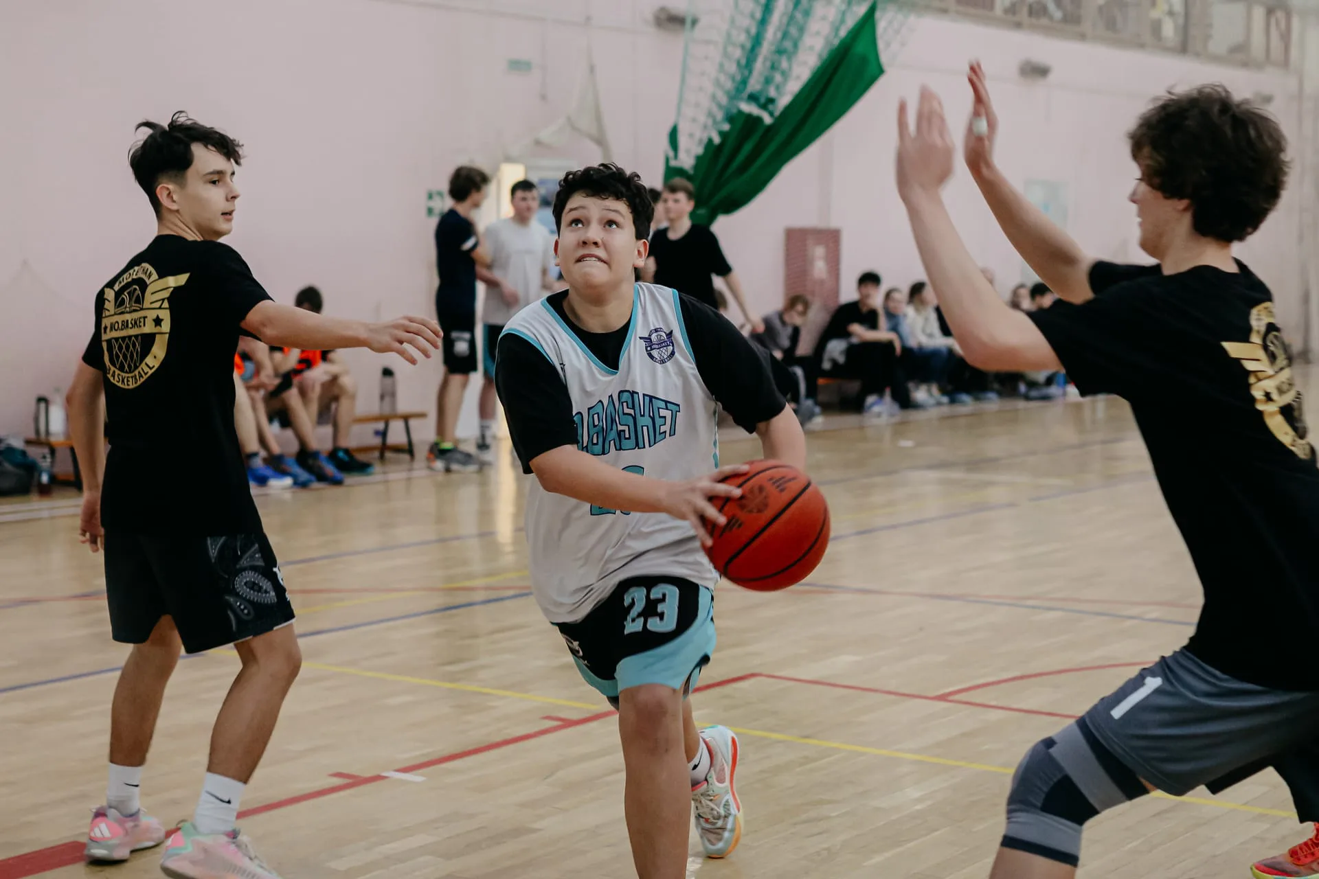 Турнир по баскетболу 3×3, посвящённый Новому году 🎄🏀: фото 1